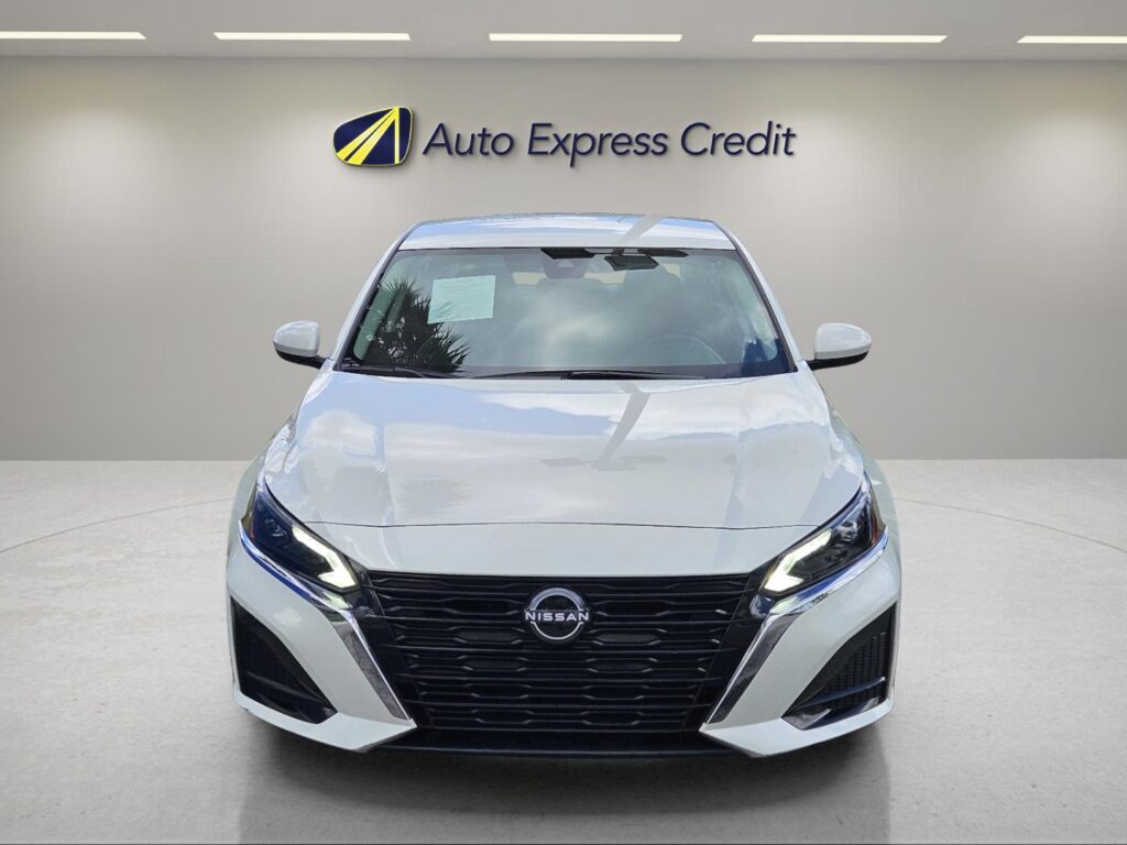 2023 Nissan Altima SV FWD