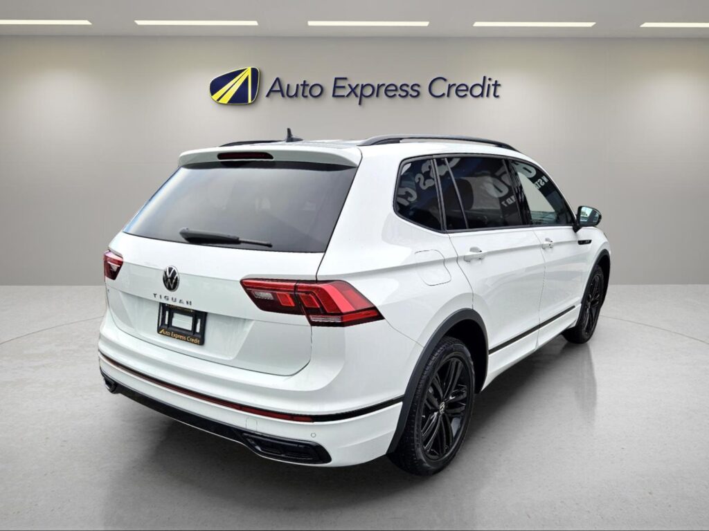 2022 Volkswagen Tiguan 2.0T SE R-Line Black