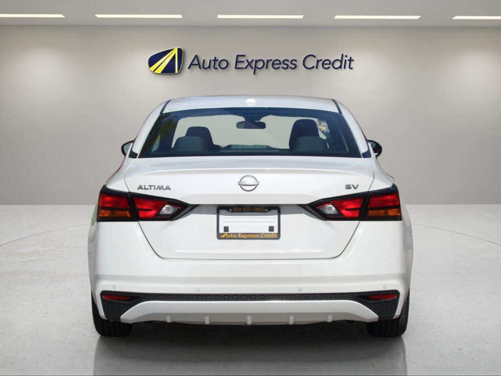 2024 Nissan Altima SV FWD