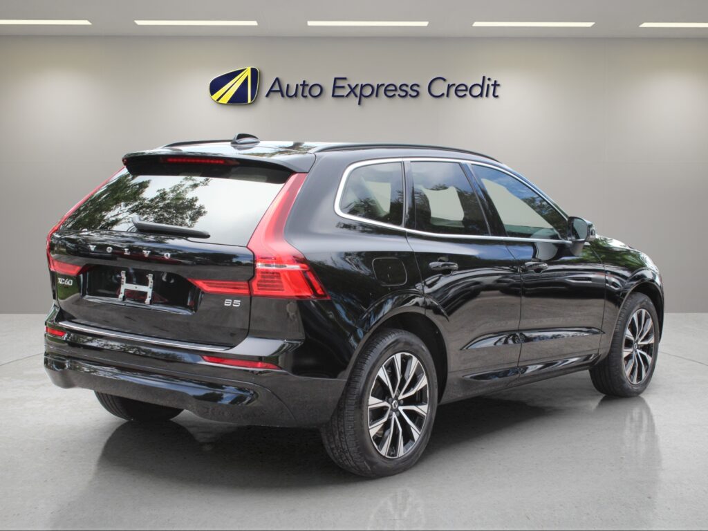 2023 Volvo XC60 B5 Core