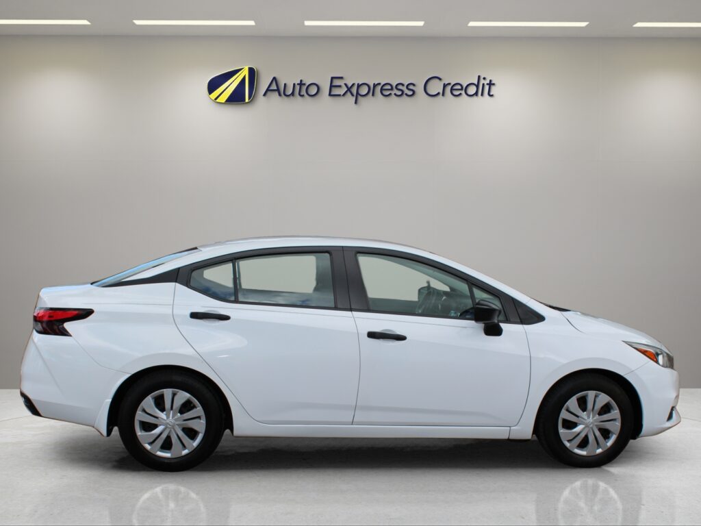 2020 Nissan Versa S CVT