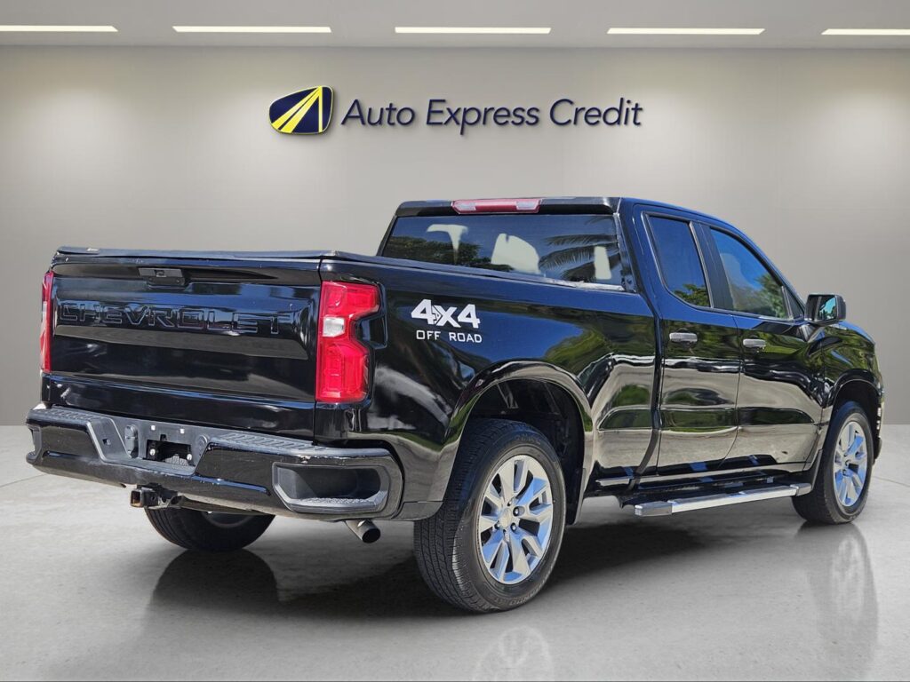 2022 Chevrolet Silverado 1500 LTD 2WD Double Cab Standard Bed Custom