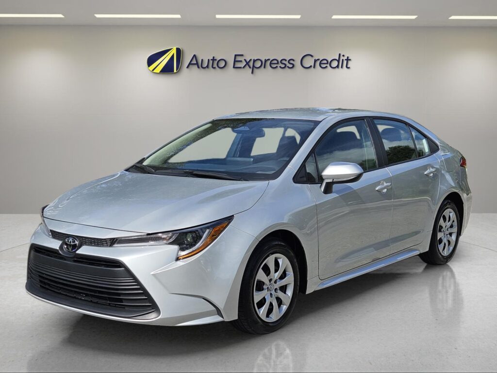 2025 Toyota Corolla LE's photo