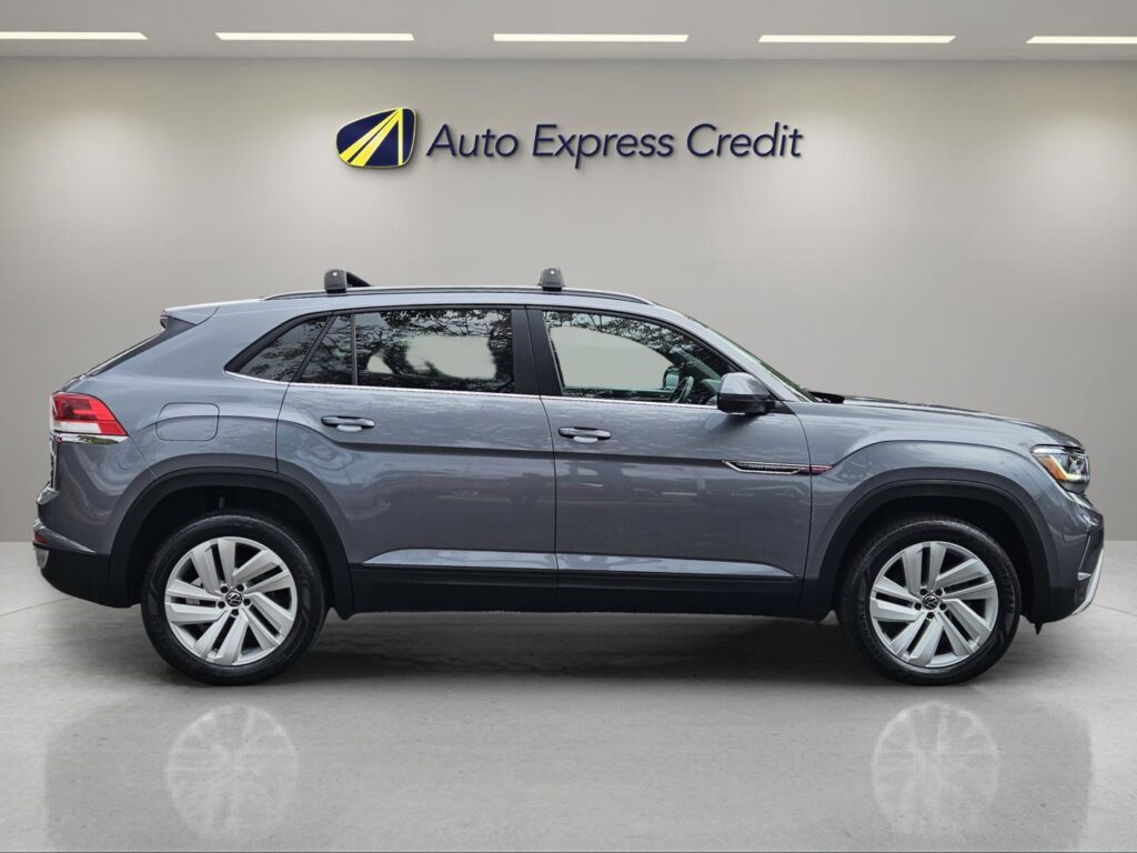 2020 Volkswagen Atlas Cross Sport 2.0T SE w/Technology | 2.0T SE w/Technology R-Line