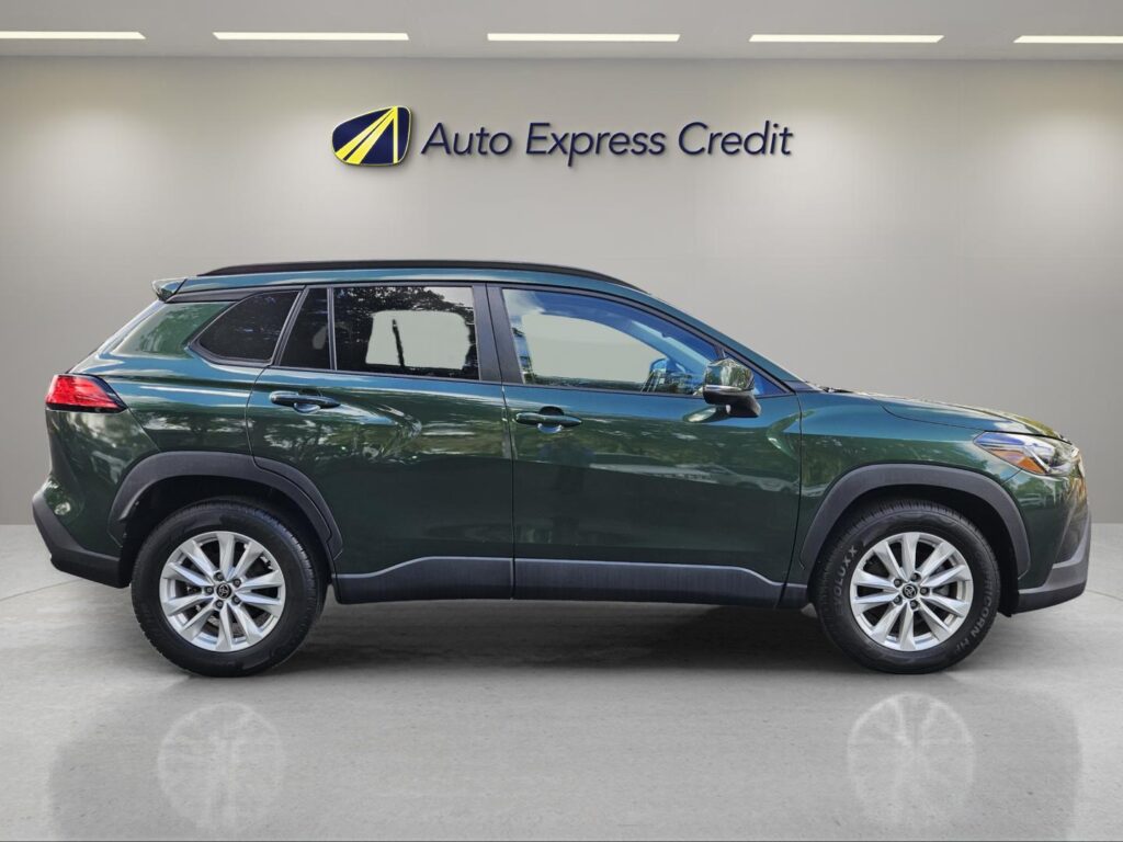 2022 Toyota Corolla Cross LE