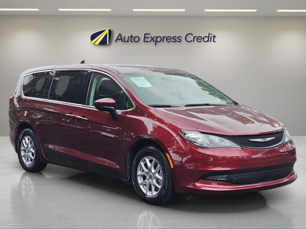 2023 Chrysler Voyager LX