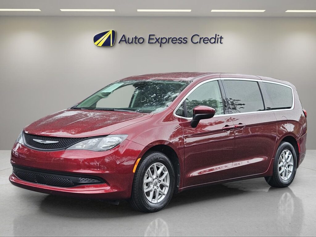 2023 Chrysler Voyager LX