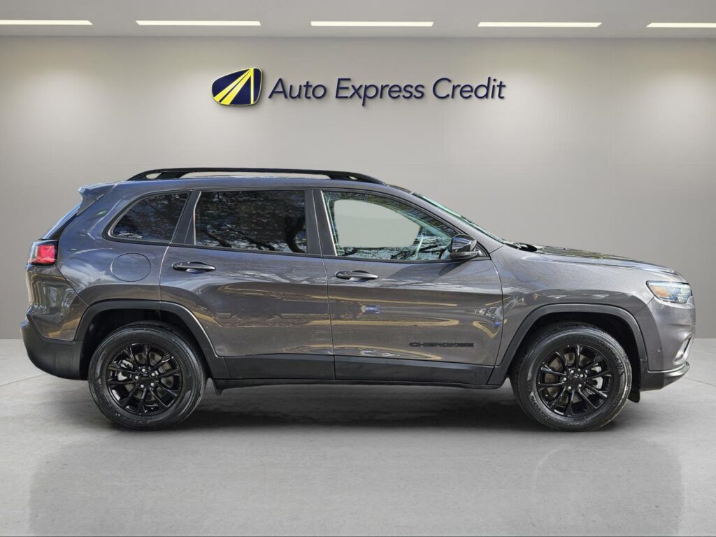 2023 Jeep Cherokee Latitude Lux 4WD