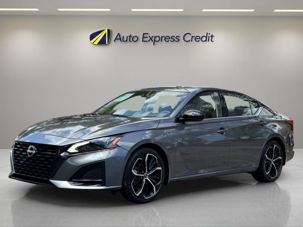 2024 Nissan Altima SR FWD