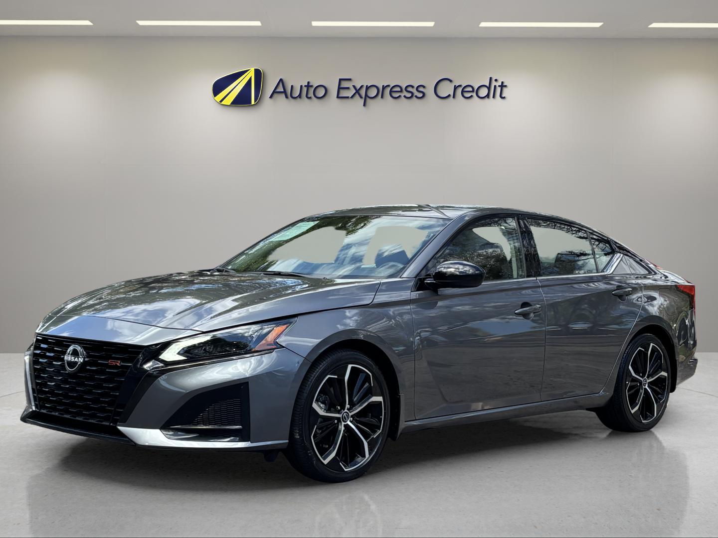 2024 Nissan Altima SR - Photo 6