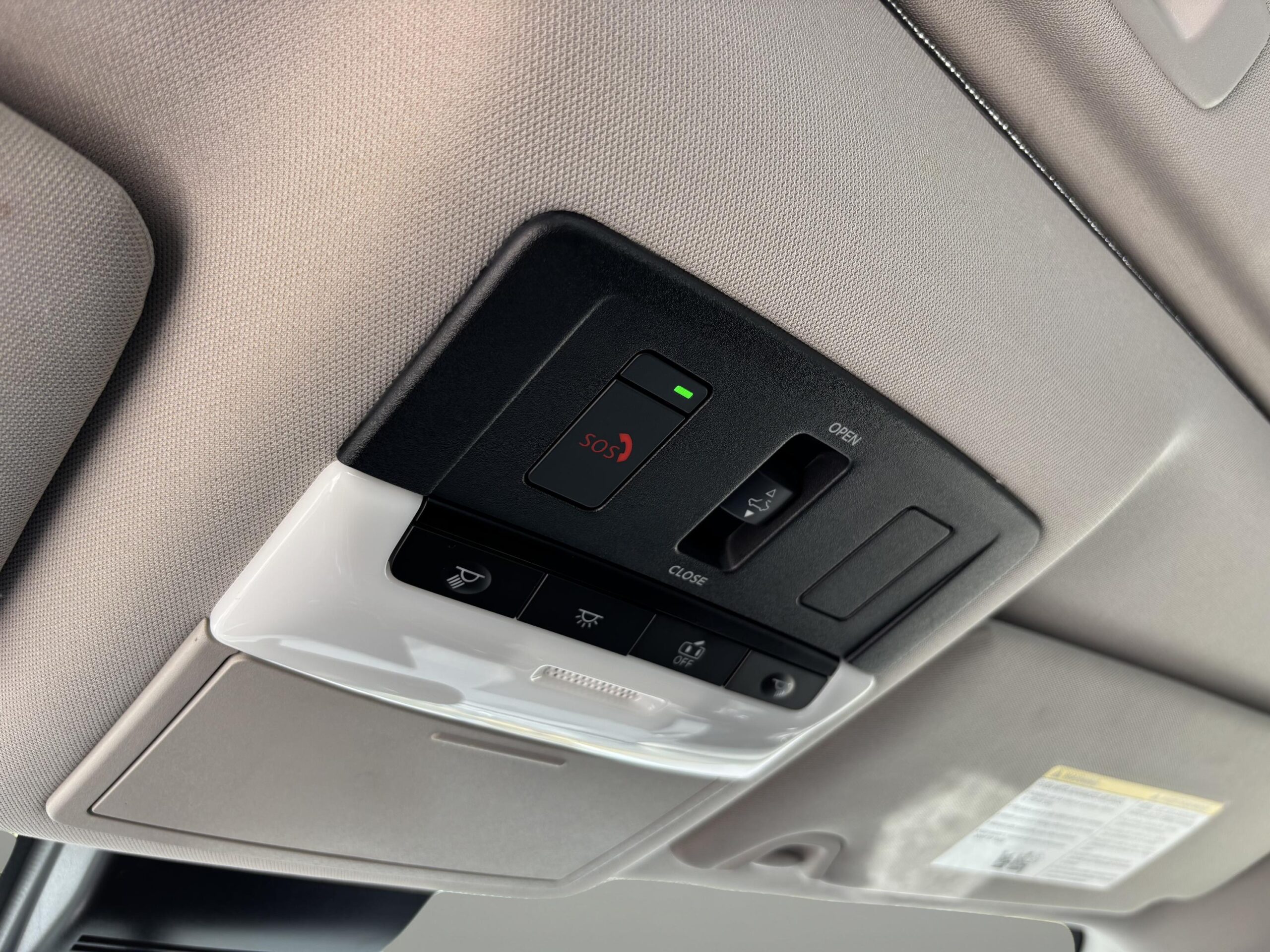 2024 Nissan Altima SR - Photo 19