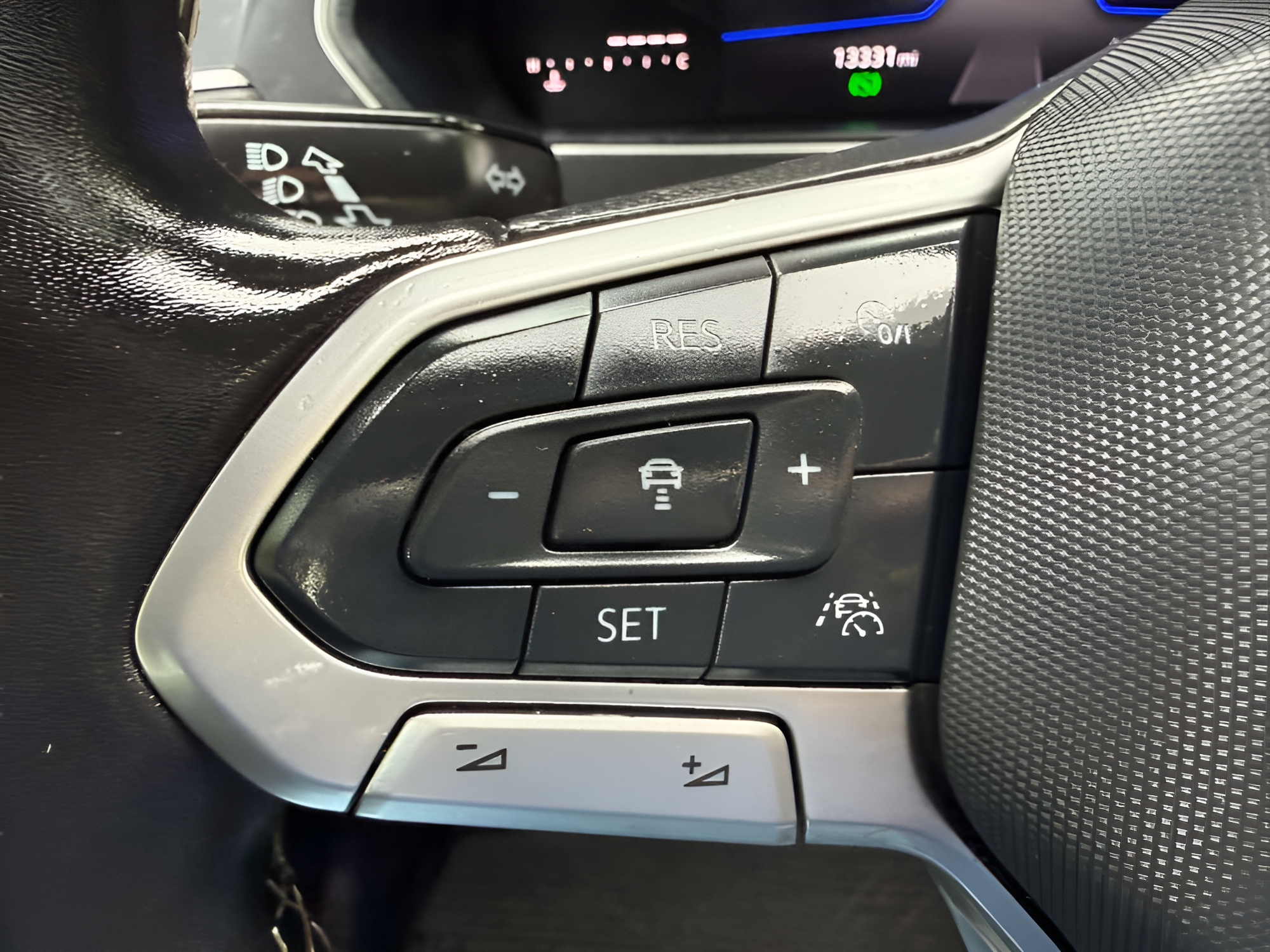 2024 Volkswagen Tiguan S - Photo 26
