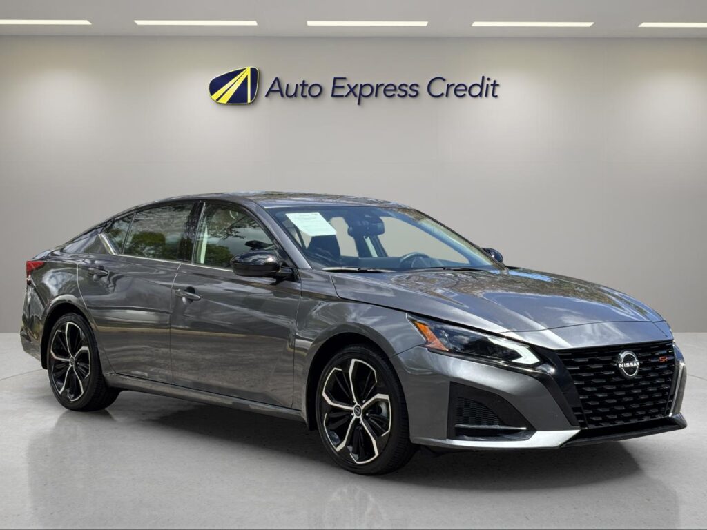 2024 Nissan Altima SR FWD