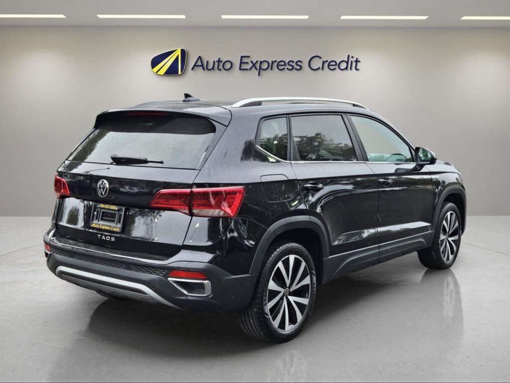 2024 Volkswagen Taos 1.5T SE