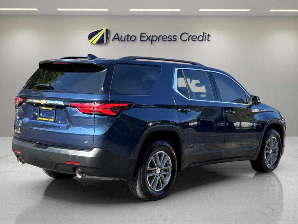 2023 Chevrolet Traverse FWD LT Cloth