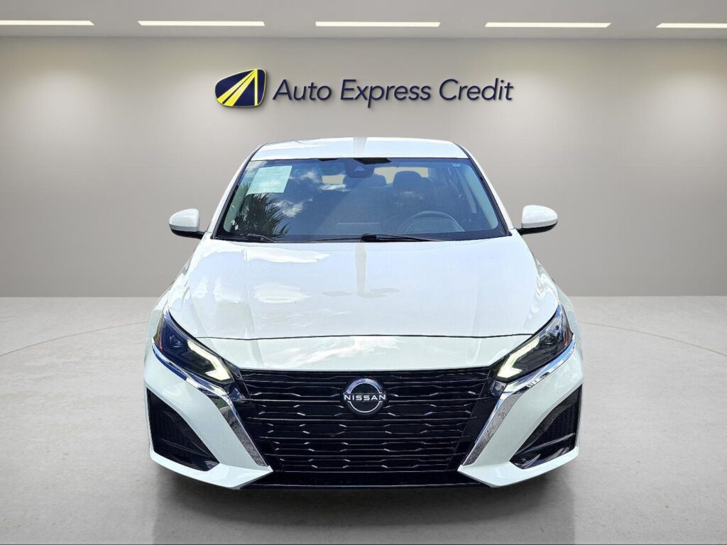 2023 Nissan Altima SV FWD