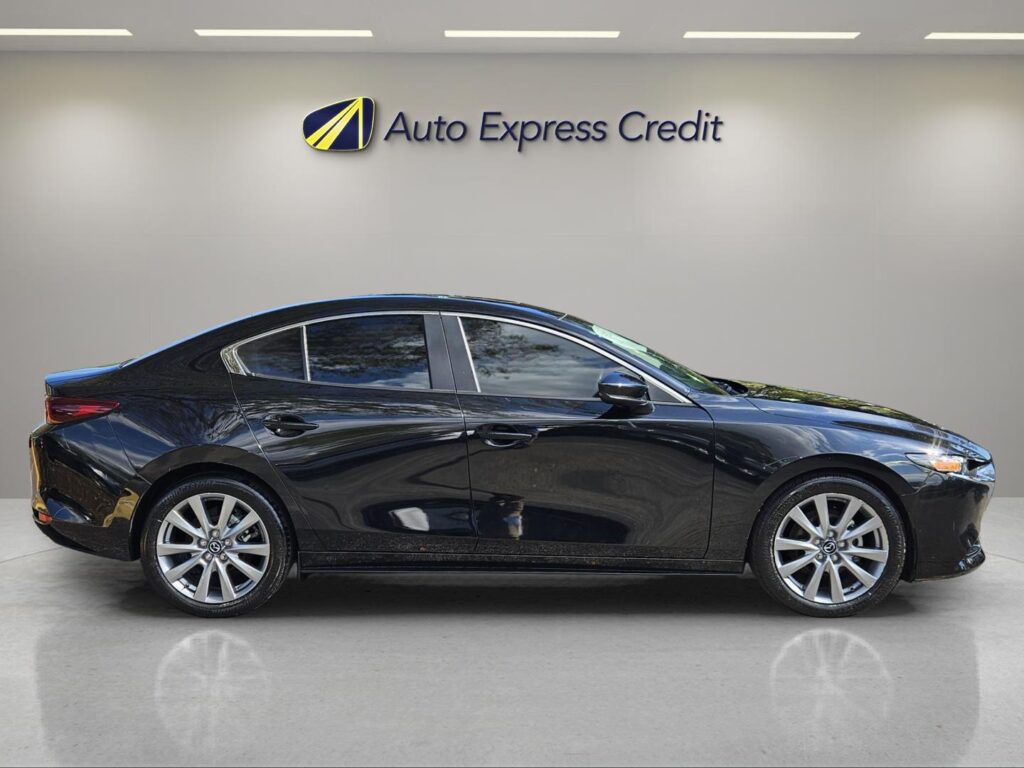 2023 Mazda MAZDA3 Preferred