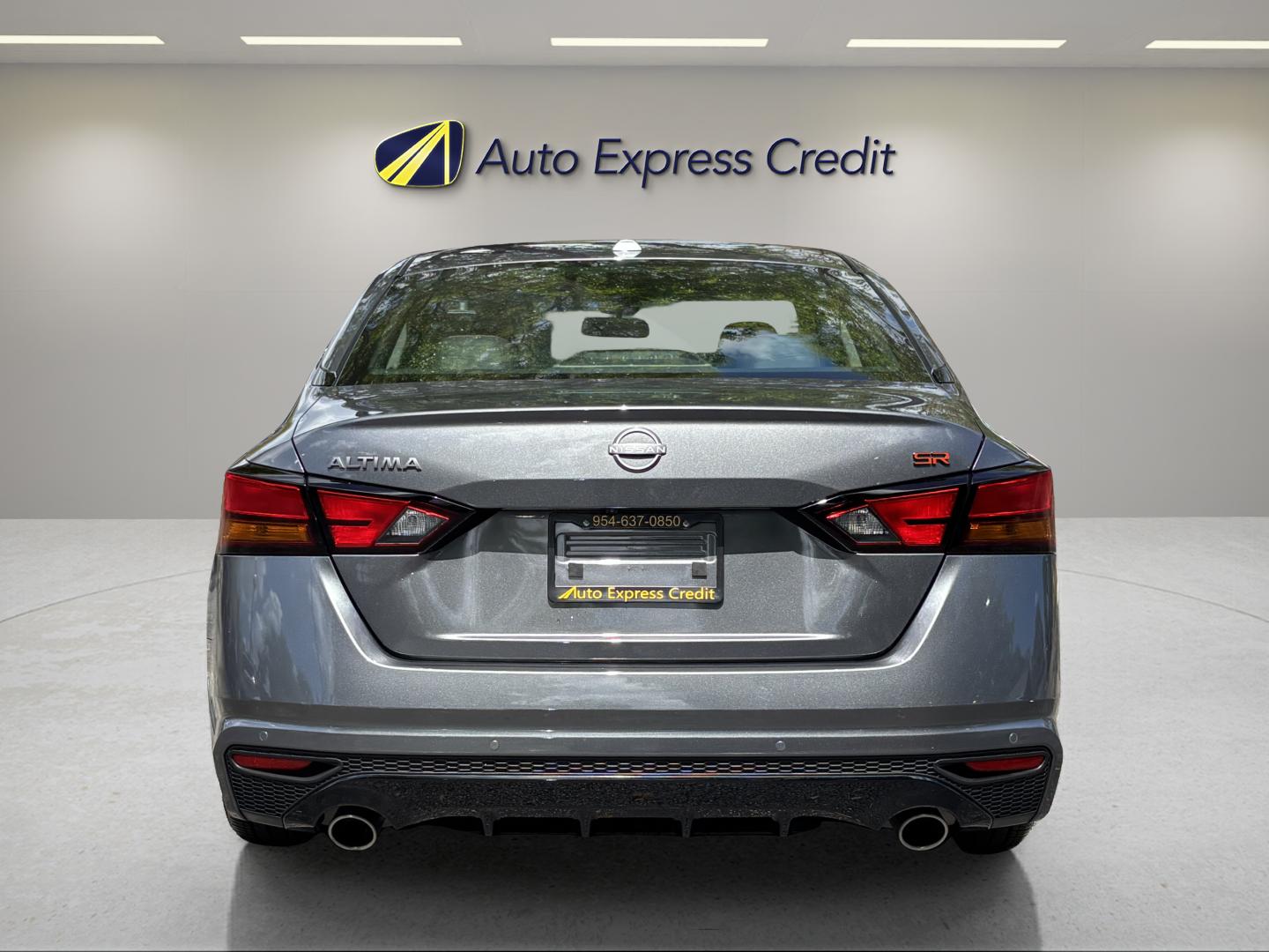2024 Nissan Altima SR - Photo 12
