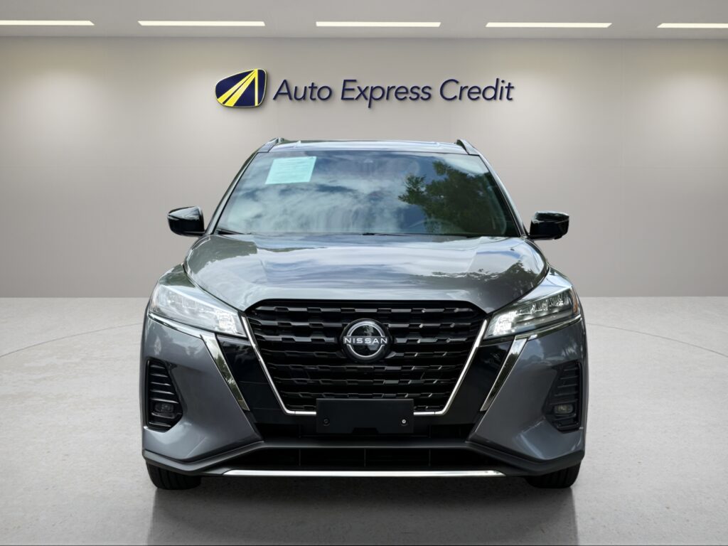 2023 Nissan Kicks SR Xtronic CVT