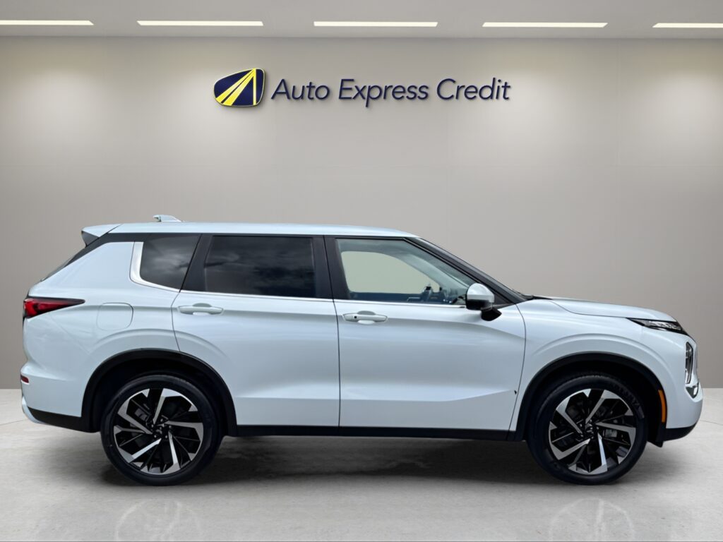 2024 Mitsubishi Outlander SE 2.5 2WD | SE Black Edition S-AWC | SE Black Edition w/Pano Roof S-AWC