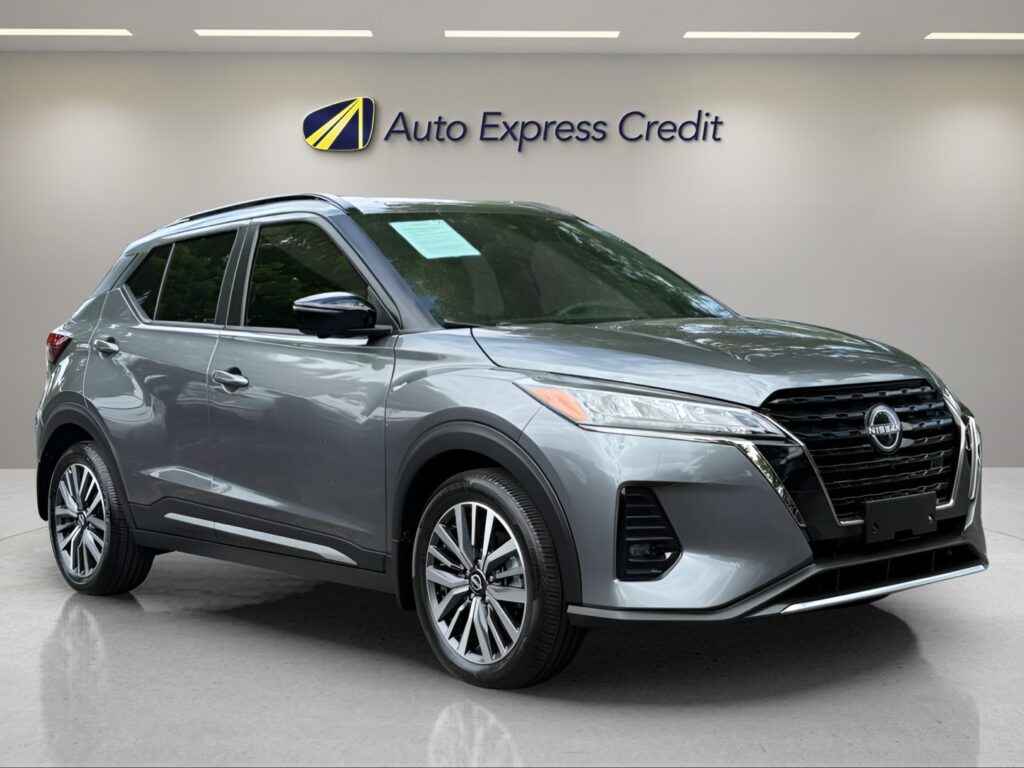 2023 Nissan Kicks SR Xtronic CVT