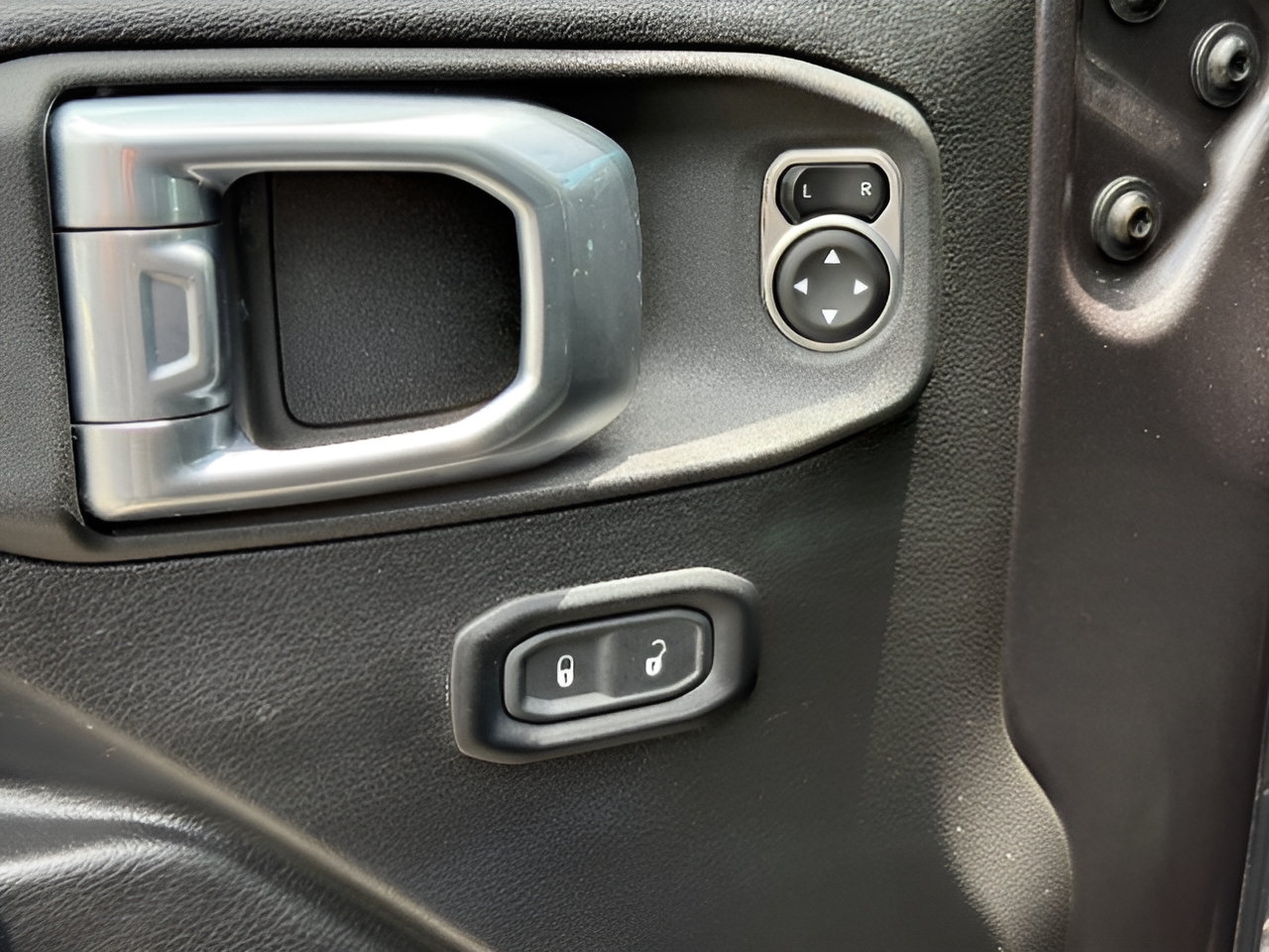 2025 Jeep Wrangler 4-Door Sport S - Photo 26