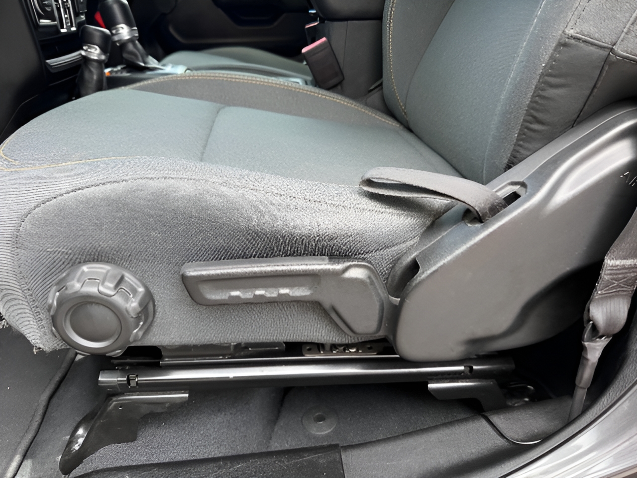 2025 Jeep Wrangler 4-Door Sport S - Photo 23