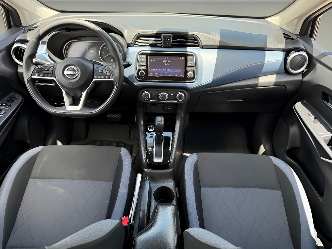 2025 Nissan Versa Sedan SV - Photo 19