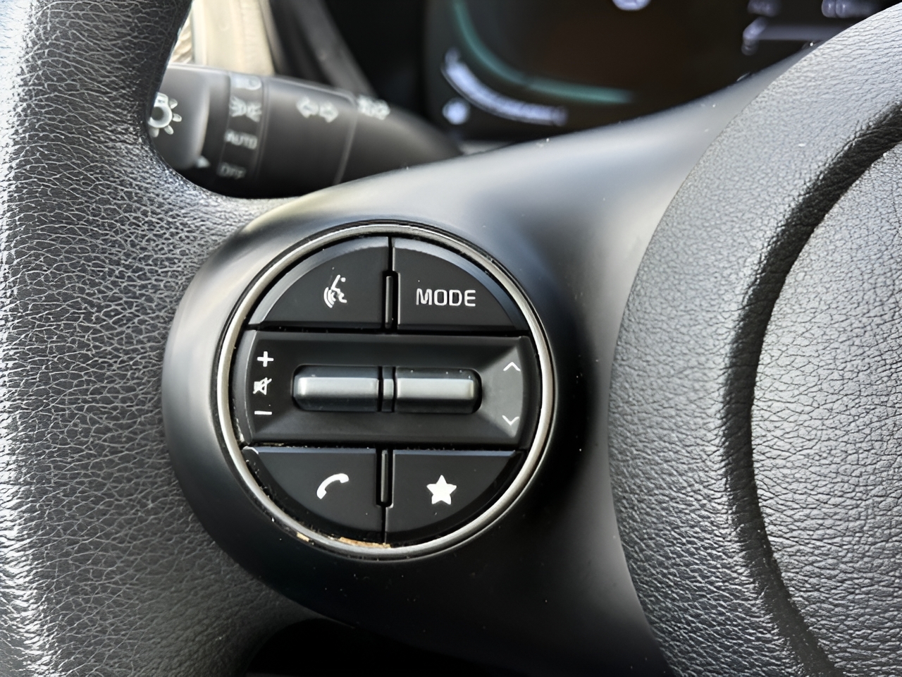 2025 Kia Soul LX - Photo 27