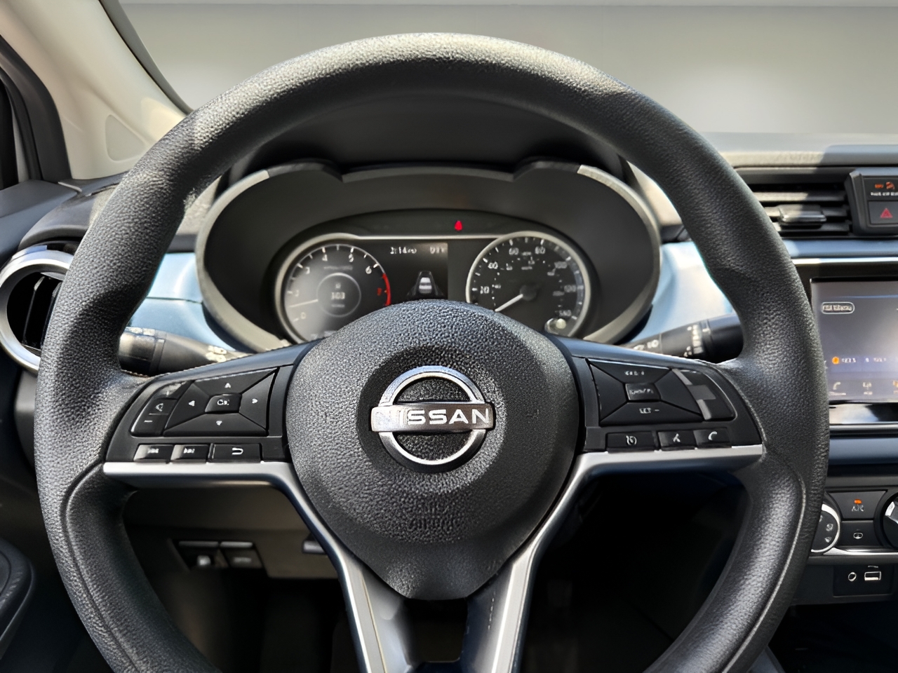 2025 Nissan Versa Sedan SV - Photo 29