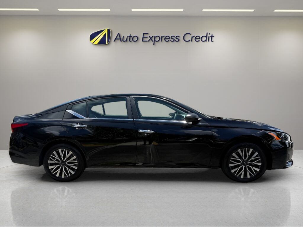 2025 Nissan Altima SV FWD