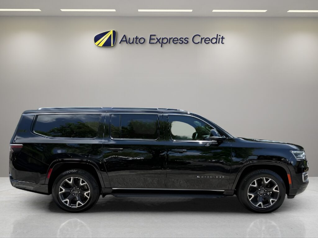 2023 Jeep Wagoneer L Series III 4x2