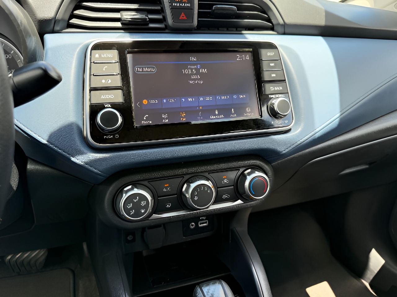 2025 Nissan Versa Sedan SV - Photo 34