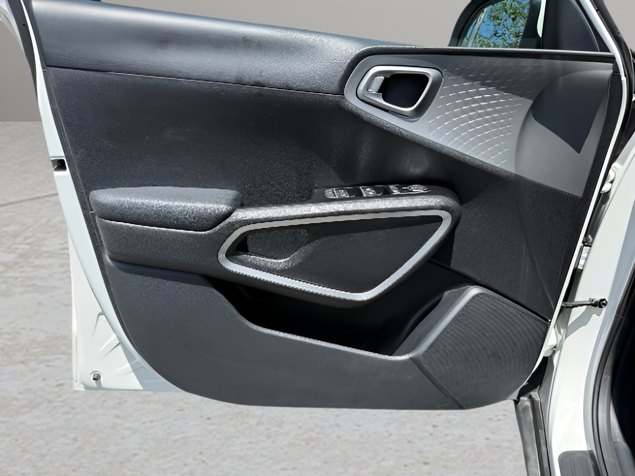 2025 Kia Soul LX - Photo 19