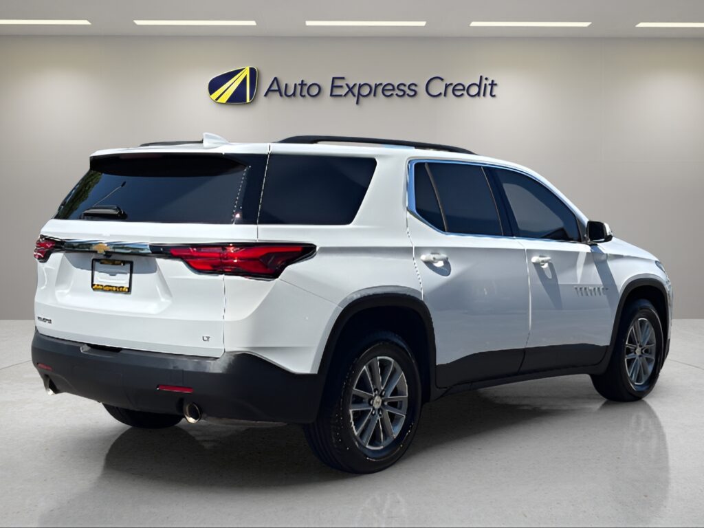 2023 Chevrolet Traverse FWD LT Leather
