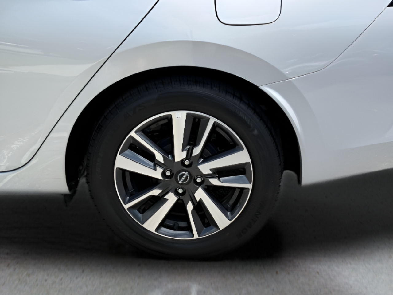 2025 Nissan Versa Sedan SV - Photo 14