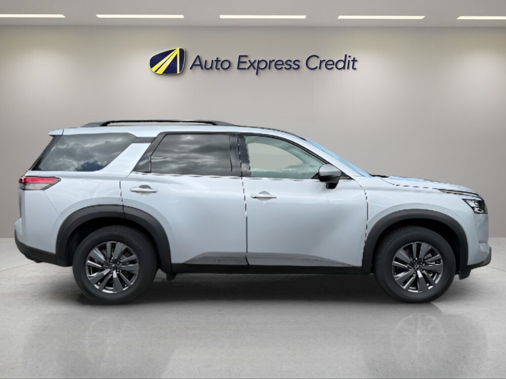2024 Nissan Pathfinder SV FWD