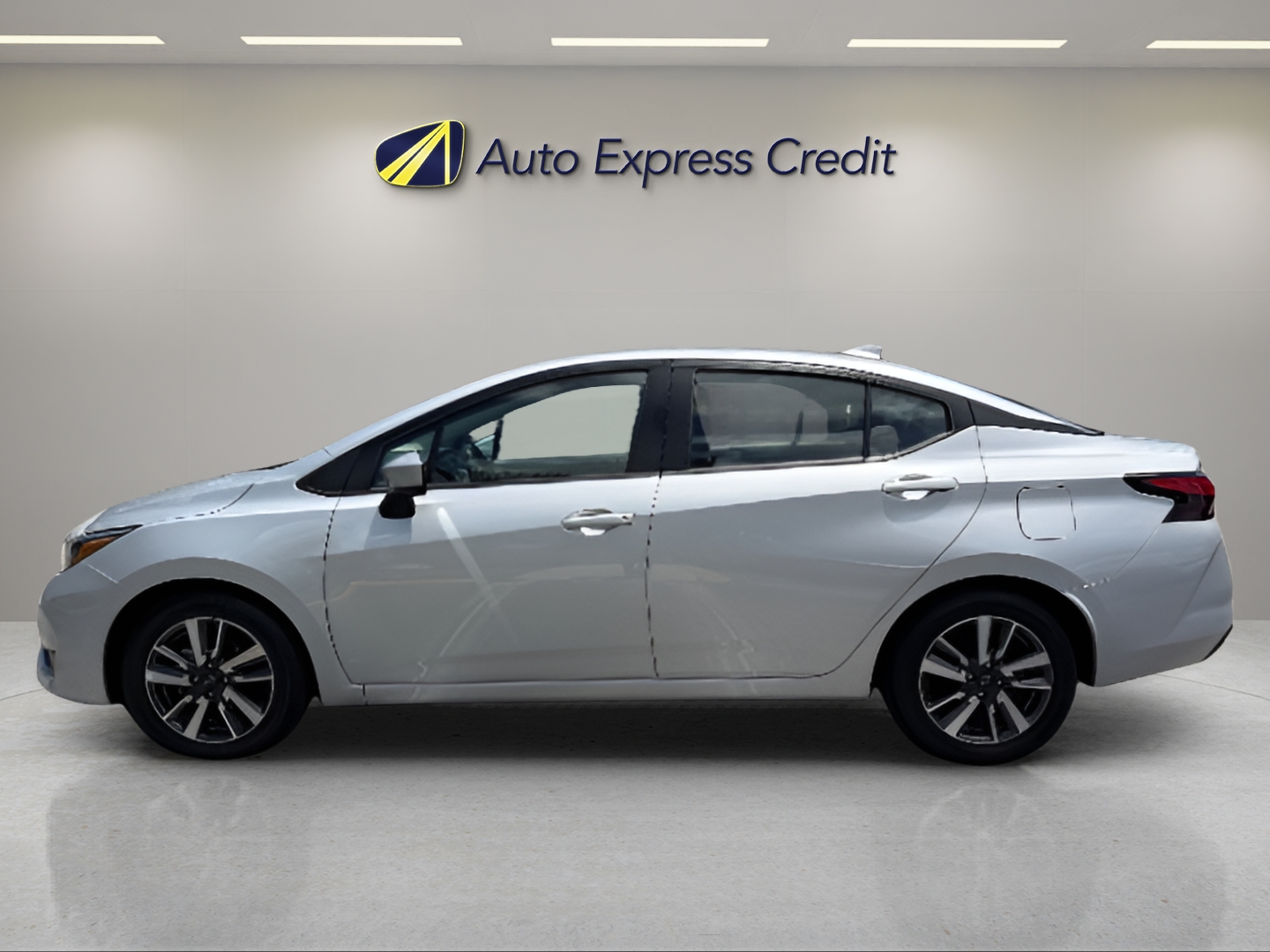 2025 Nissan Versa Sedan SV - Photo 13