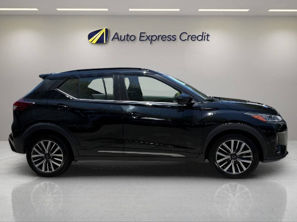 2024 Nissan Kicks SR Xtronic CVT