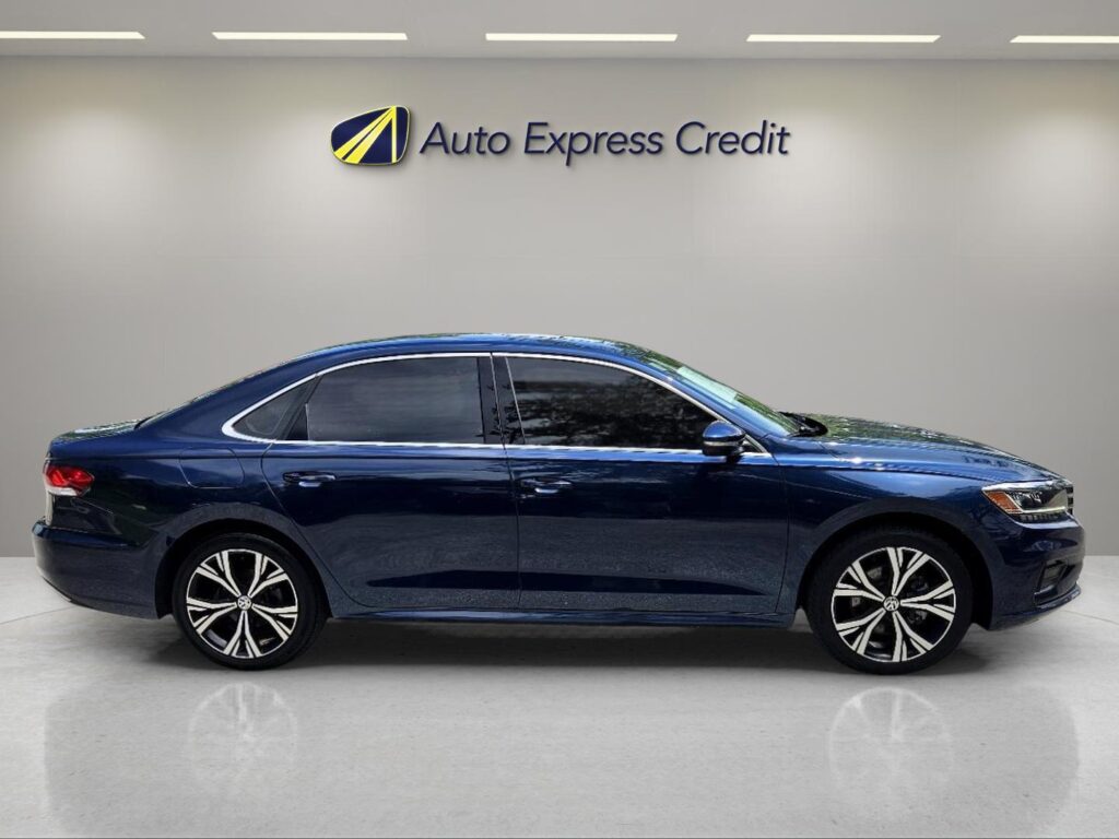 2022 Volkswagen Passat 2.0T SE