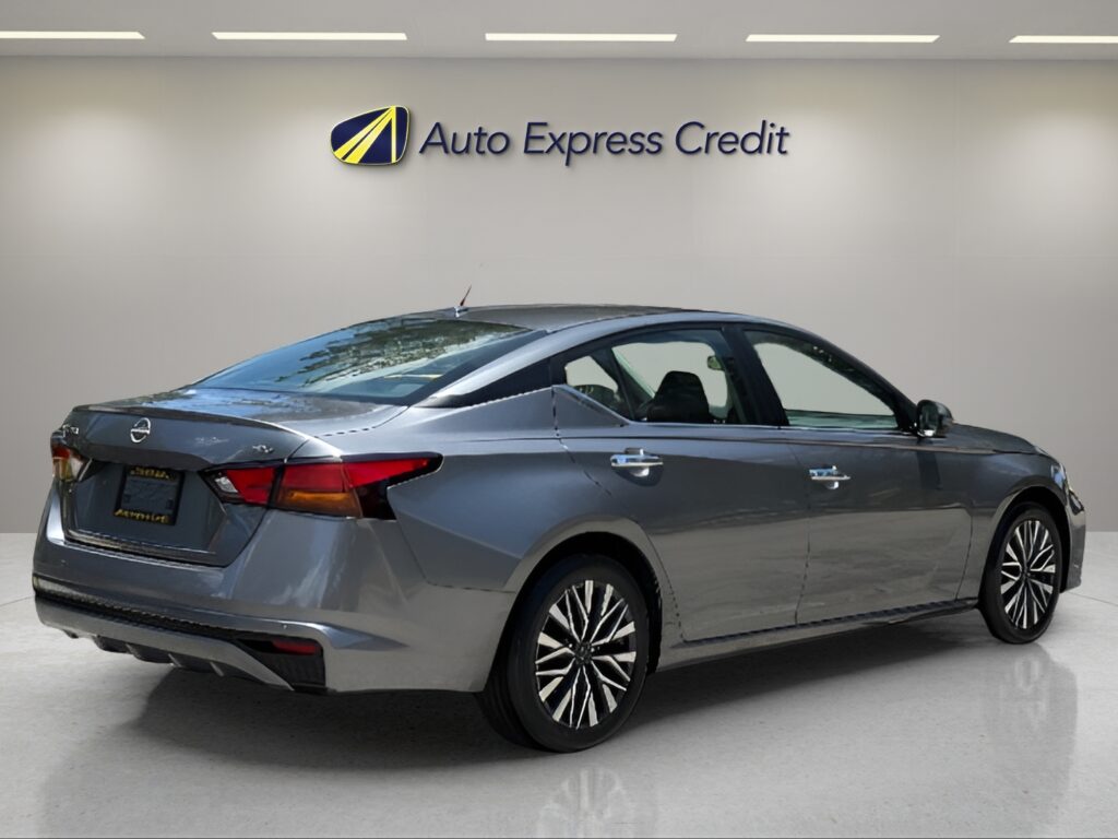 2023 Nissan Altima SV FWD