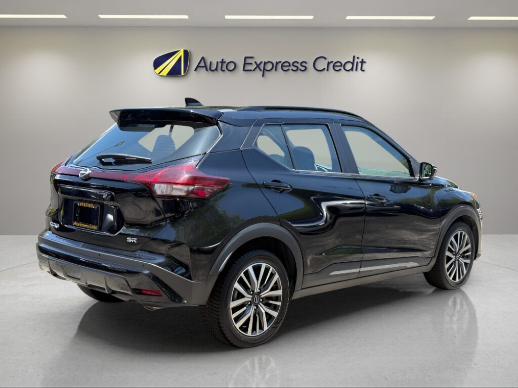 2024 Nissan Kicks SR Xtronic CVT