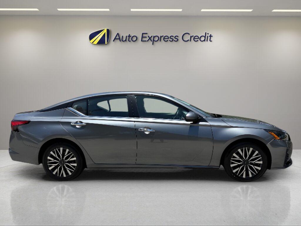 2023 Nissan Altima SV FWD
