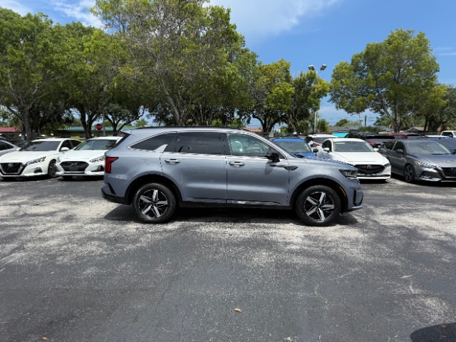 2023 Kia Sorento S