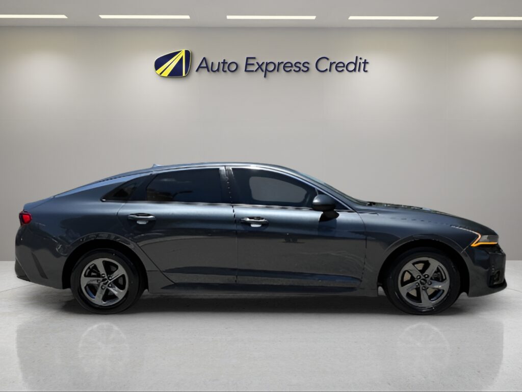 2022 Kia K5 LXS