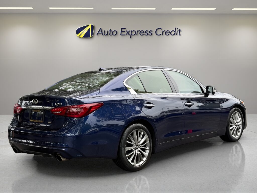 2023 INFINITI Q50 LUXE