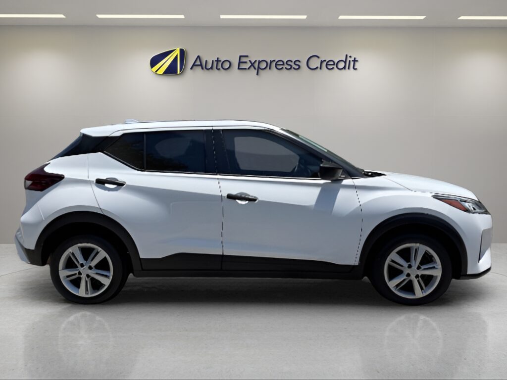 2021 Nissan Kicks S