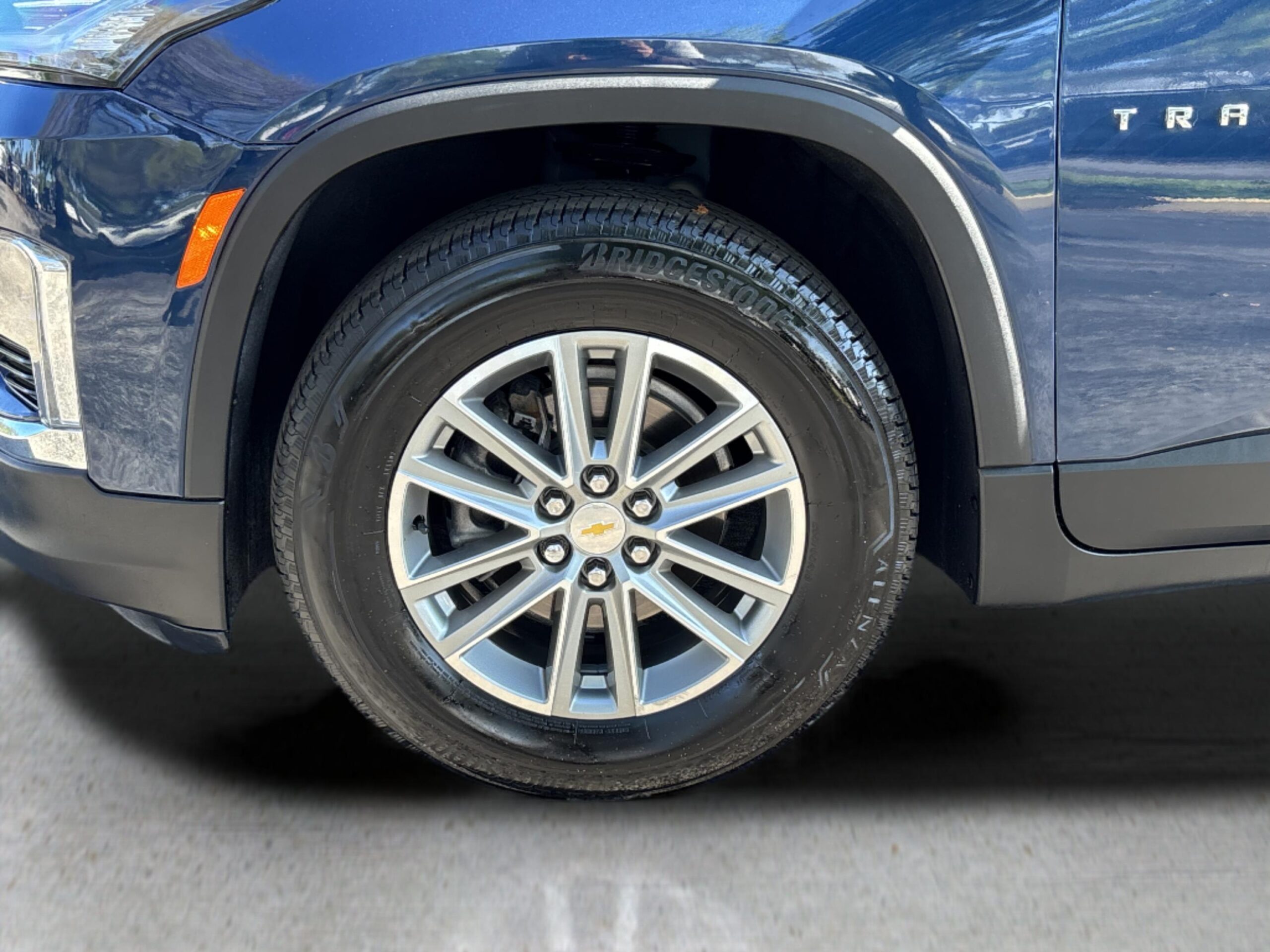 2023 Chevrolet Traverse 1LT - Photo 43