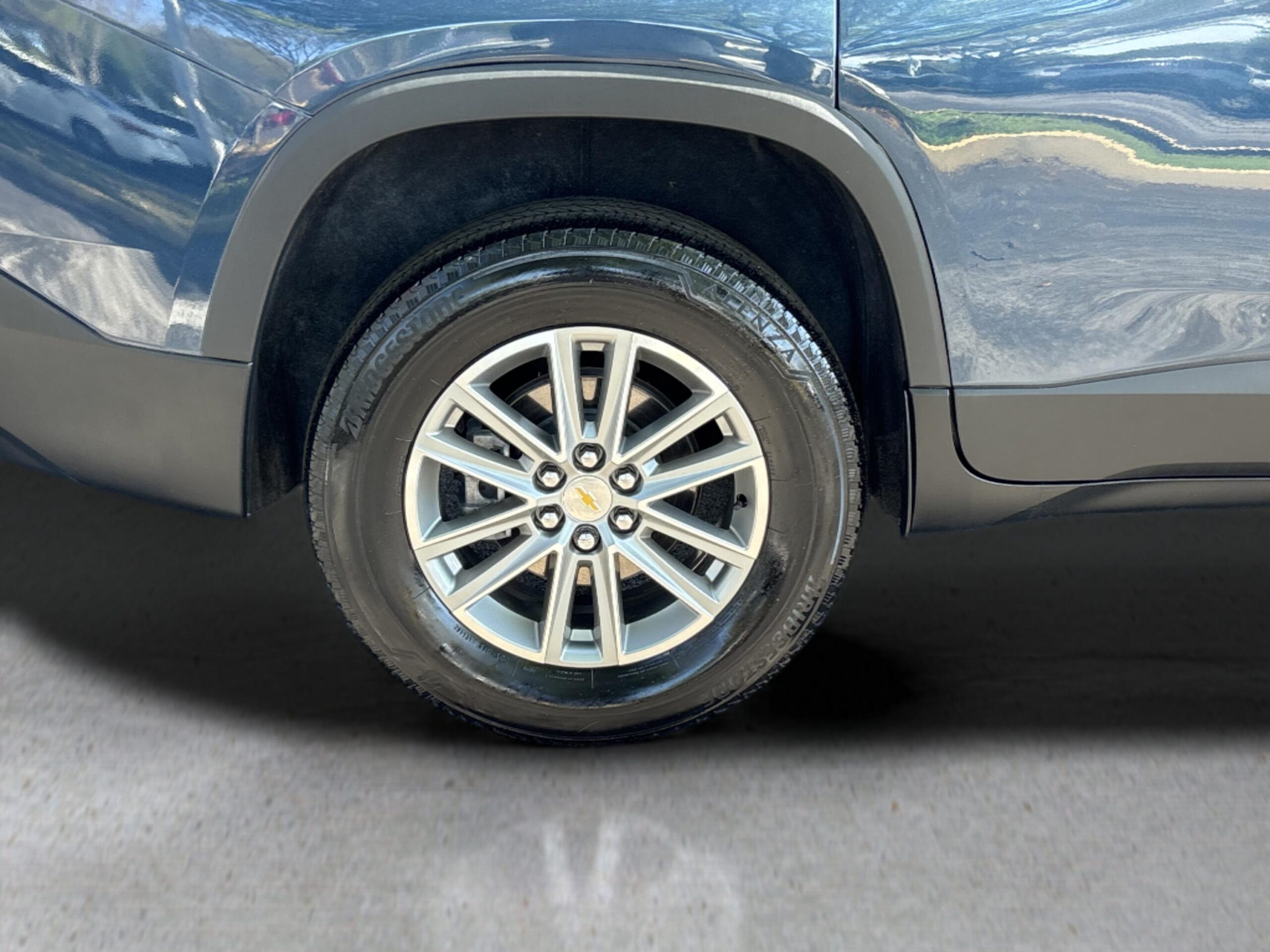 2023 Chevrolet Traverse 1LT - Photo 48