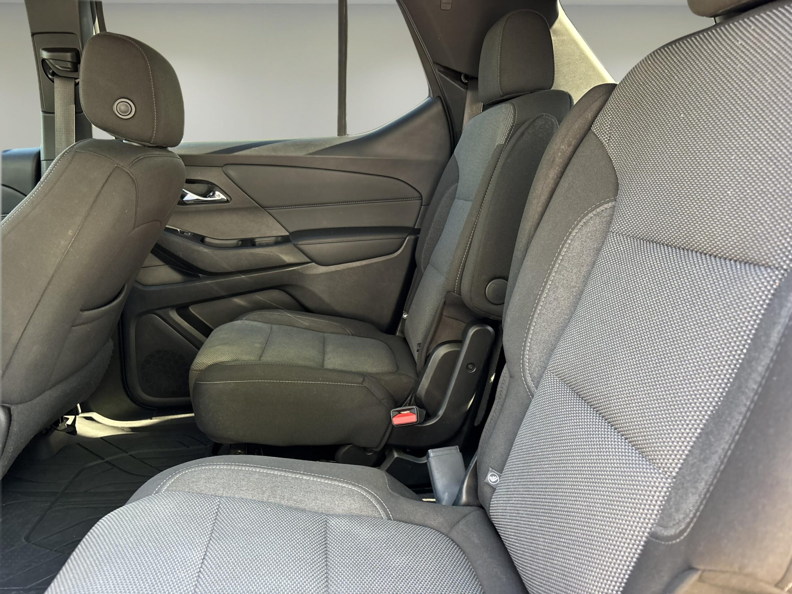 2023 Chevrolet Traverse 1LT - Photo 41